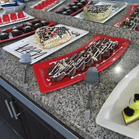 מלון Sunshine 4*